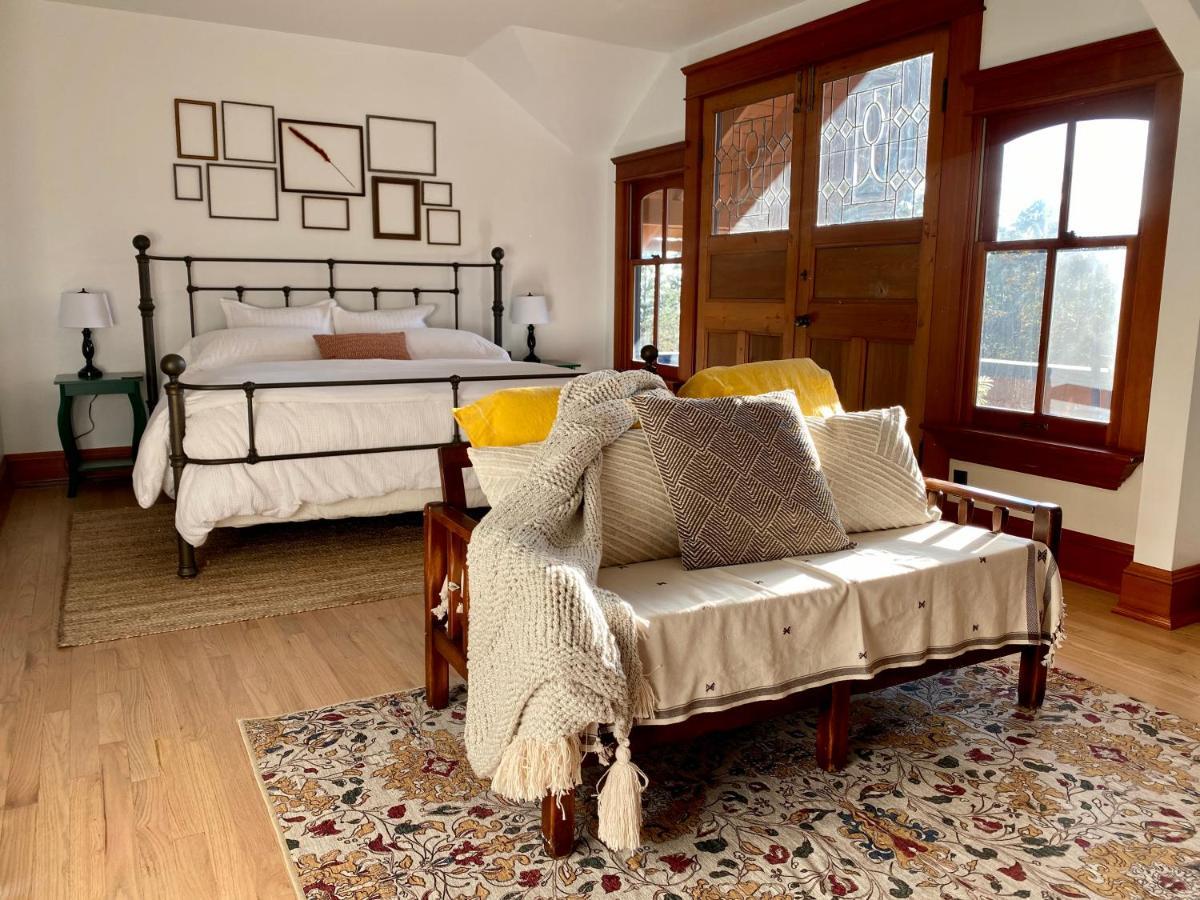 Mount Tom House Bed and Breakfast Harrisburg Exteriör bild
